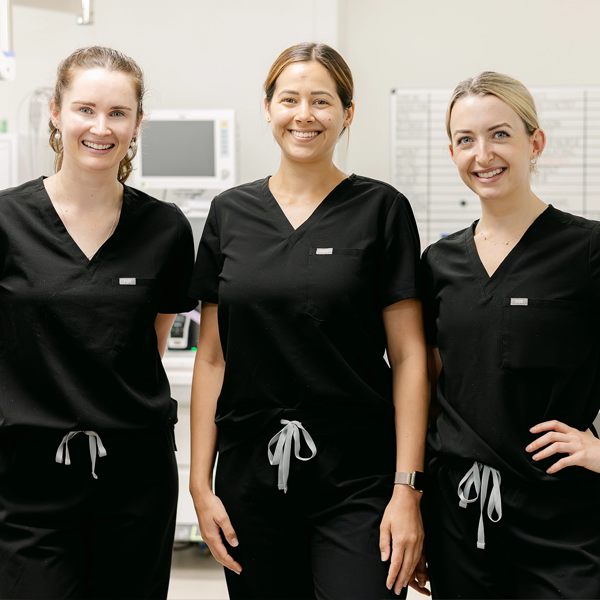 surgery-team-square.webp